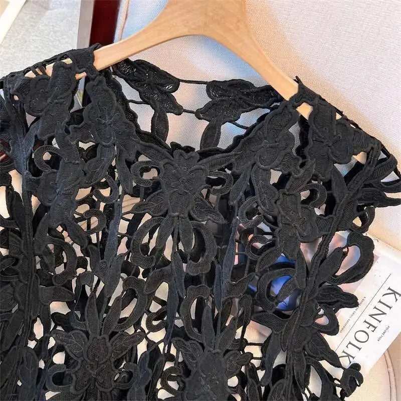 XFPV Solid Color Summer Sunscreen Tops For Women Round Neck Sleeves Hollow Out Design Clothing Female New Fashion 22D1493