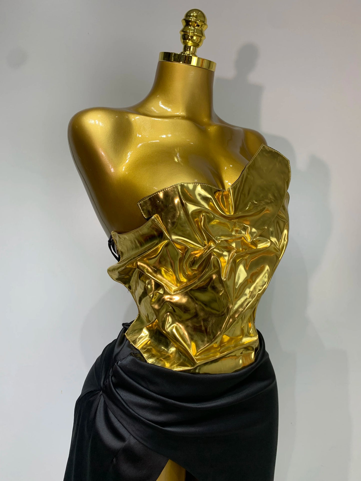 2025 New Arrival Women Gold Color Sexy Laced-up Tops 2 Pieces Set Long Dress Celebrate Evening Party Celebrity Elegant Dress