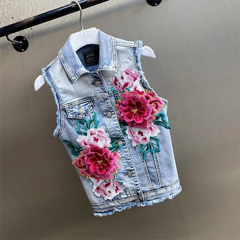 2025 Denim Vest Women's Coat New Heavy Industry Three-dimensional Embroidery Flower Shoulder Slim Fitting Vest