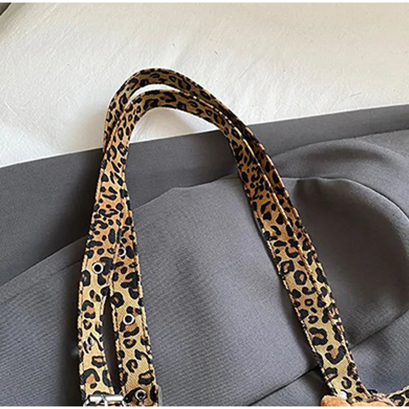 Fashion Versatile Leopard Print Tote Bag Women Large-capacity Canvas Shoulder Bag Work Commuting Relaxing Handbag With Pendant