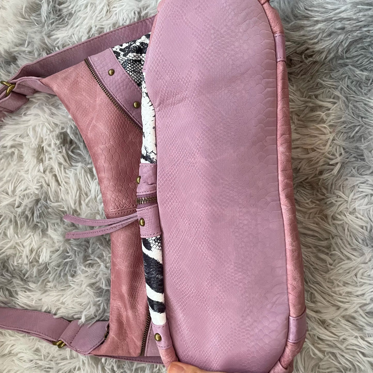 Original Design Retro Rivet Leopard Print Punk Backpack Commuter Large Capacity Tote Crossbody Bags for Women Hot Selling