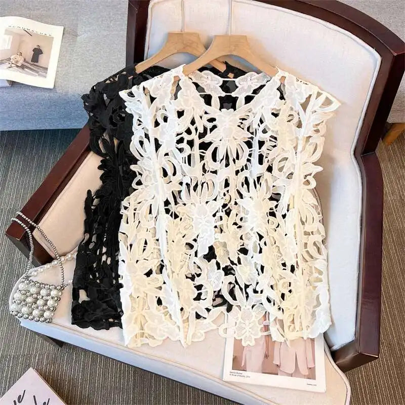 XFPV Solid Color Summer Sunscreen Tops For Women Round Neck Sleeves Hollow Out Design Clothing Female New Fashion 22D1493
