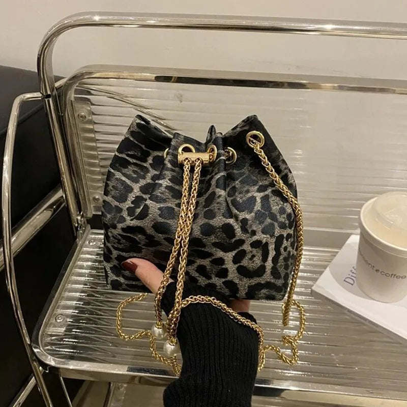 New Leopard Print Bag Fashion Cow Pattern Drawstring Bucket Bag Texture Brand Design Crossbody Bag Lady Versatile Storage Bag
