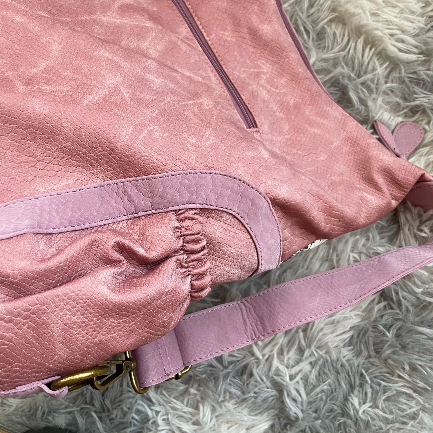 Original Design Retro Rivet Leopard Print Punk Backpack Commuter Large Capacity Tote Crossbody Bags for Women Hot Selling