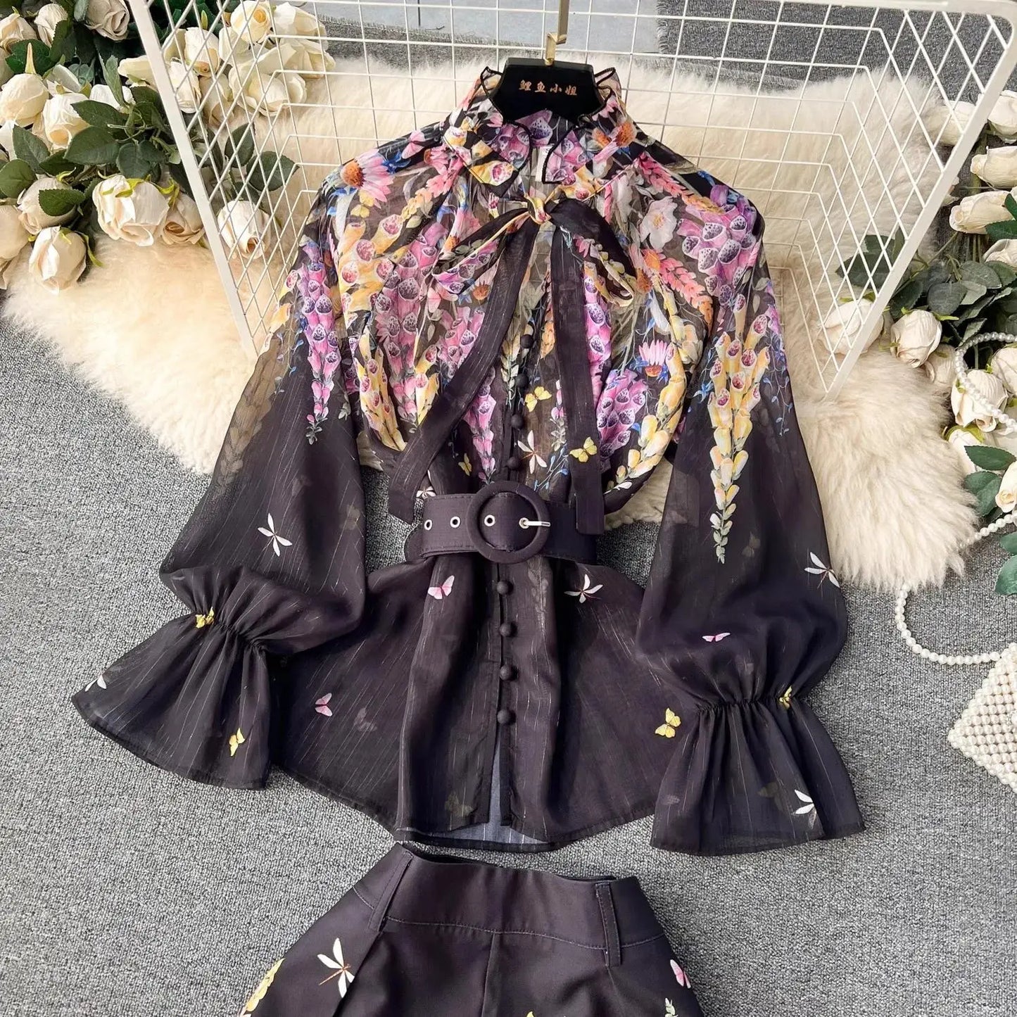 Women's Outfits Bright Silk Chiffon Shirt Blouse Top + Belt Shorts Two Piece Sets Summer Holidays Lavender Flower Shorts Suit