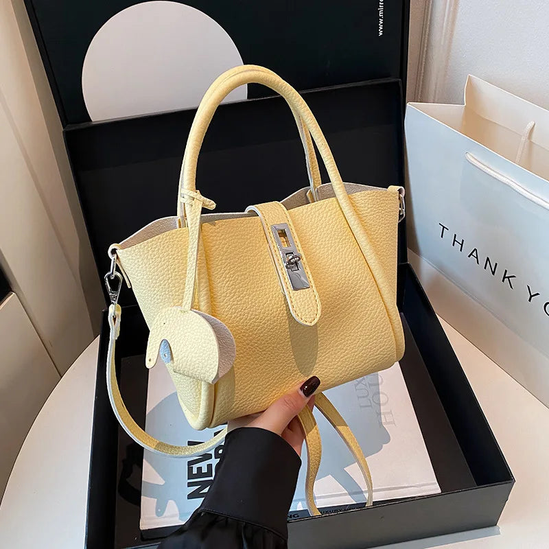 Fashion Design Women Bucket Bag Brand Trendy Basket Bag Versatile Simple Solid Color Texture Women's Bag Shoulder Crossbody Bag