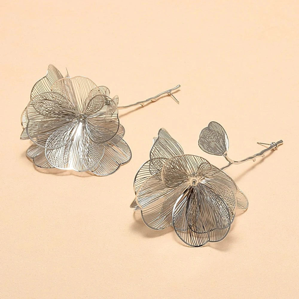Elegant Flower Earrings Metal Hollow Petal Piercing Earrings Wholesale Popular Women's Accessories Trendy Drop Earrings Jewelry