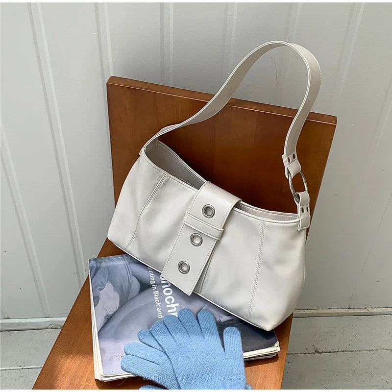 Women's Rivet Y2k Shoulder Bag Retro Small Bag Hot Girl Wilderness Style Retro Leather Fashion Versatile Shoulder Armpit Bag