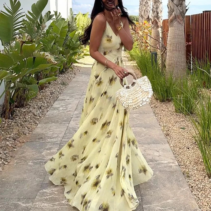 Beach Sleeveless Pleated Banquet Dress Club Party V Neck Ladies Sexy Dress New 2025 Floral Print High Waist Suspender Maxi Dress