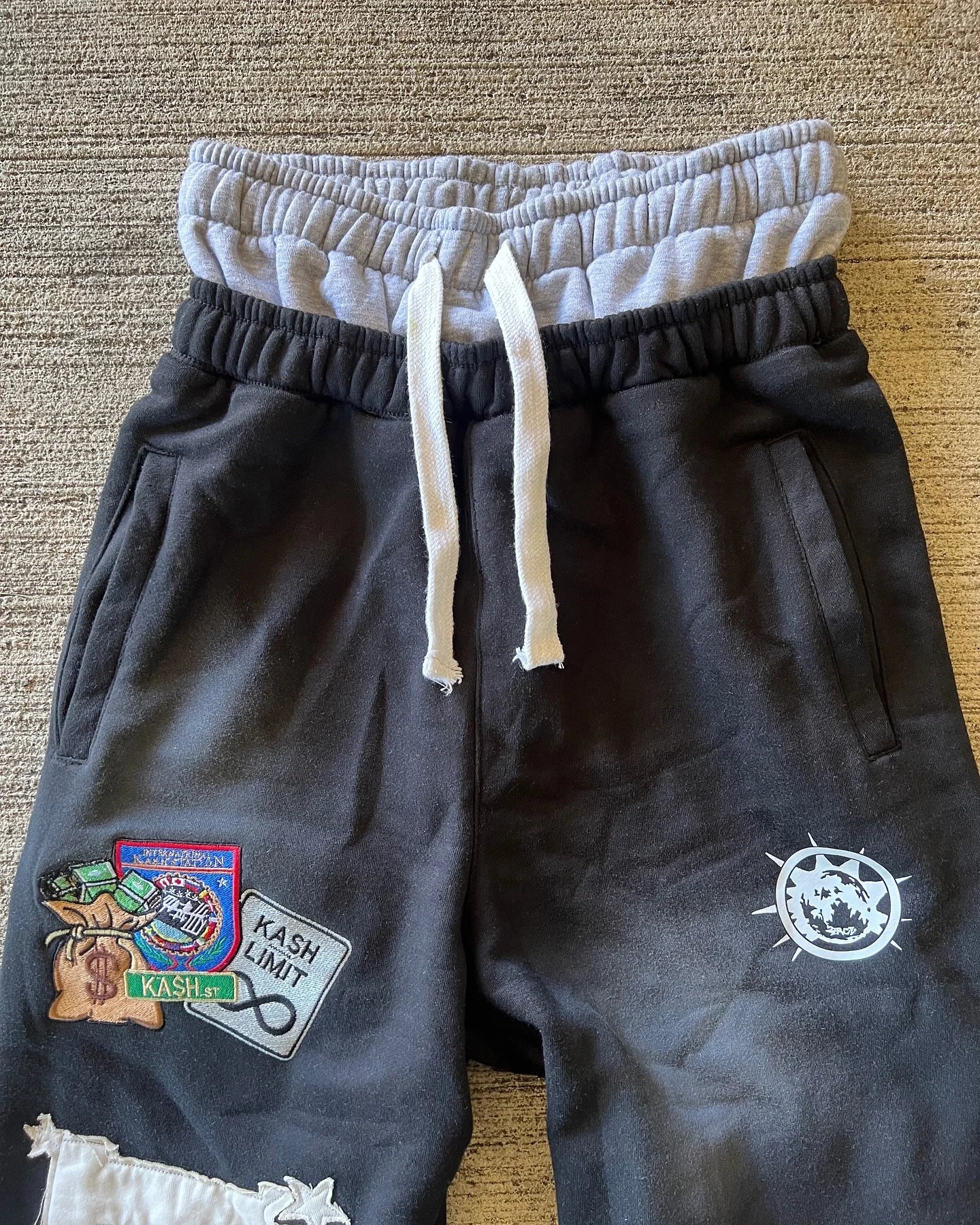 American Womens Mens Sports Pants Y2K Clothing Hip Hop Patch Letter Patch Baggy Pants Punk Rock Drawstring Jogging Pants