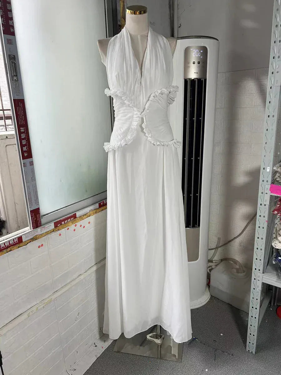 TWOTWINSTYLE Slimming Spliced Folds Elegant Dresses for Women Halter Sleeveless Tunic Temperament Long Dress Female Clothing New