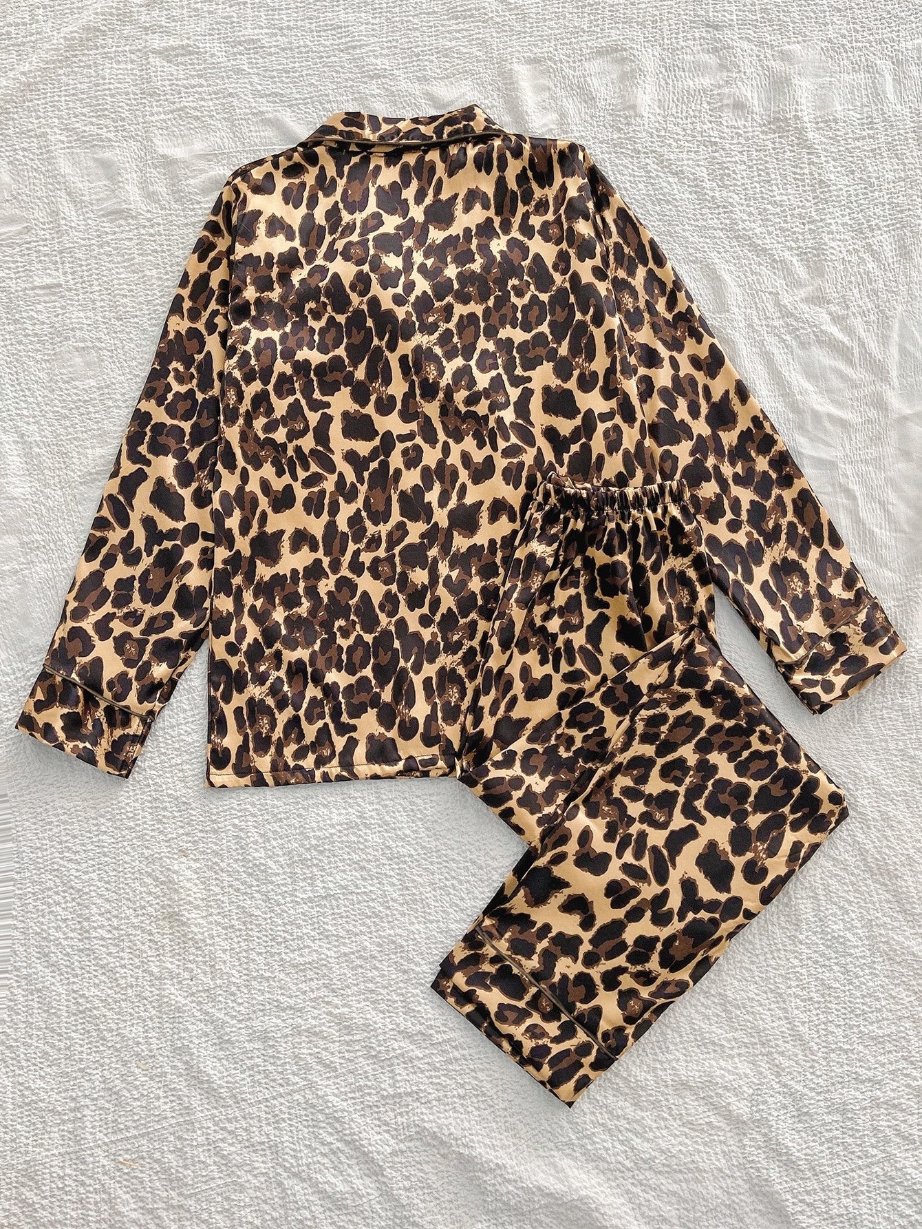 Women 2 Pieces Satin Pajamas Set Spring Autumn Long Sleeve Button Up Shirt and Casual Loose Elastic Pants Sleepwear Loungewear