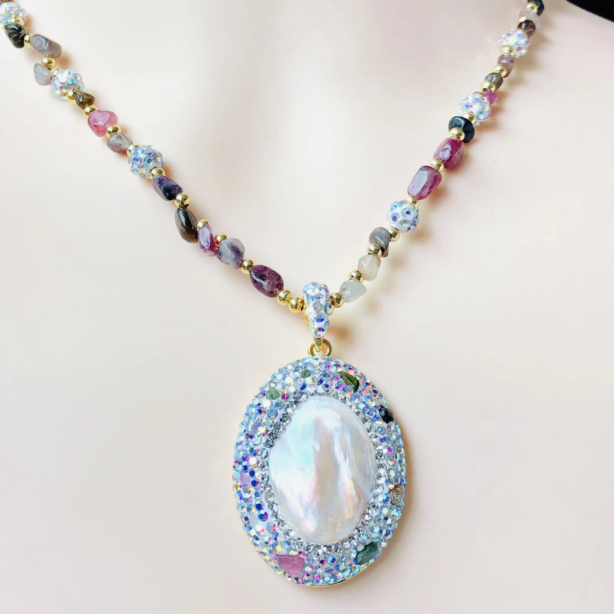 Freshwater Baroque Pearl Pendant Necklace for Women