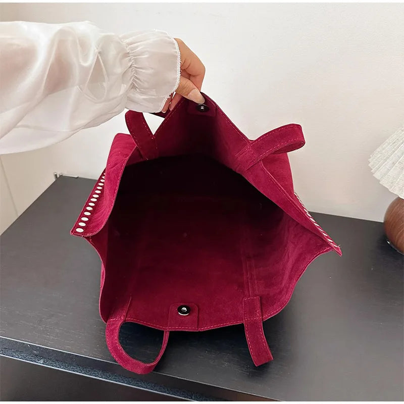 Y2kn Women's Rivet Tote Bag Autumn And Winter New Versatile Casual Shoulder Underarm Bag Brand Designer Fashion Simple Handbag