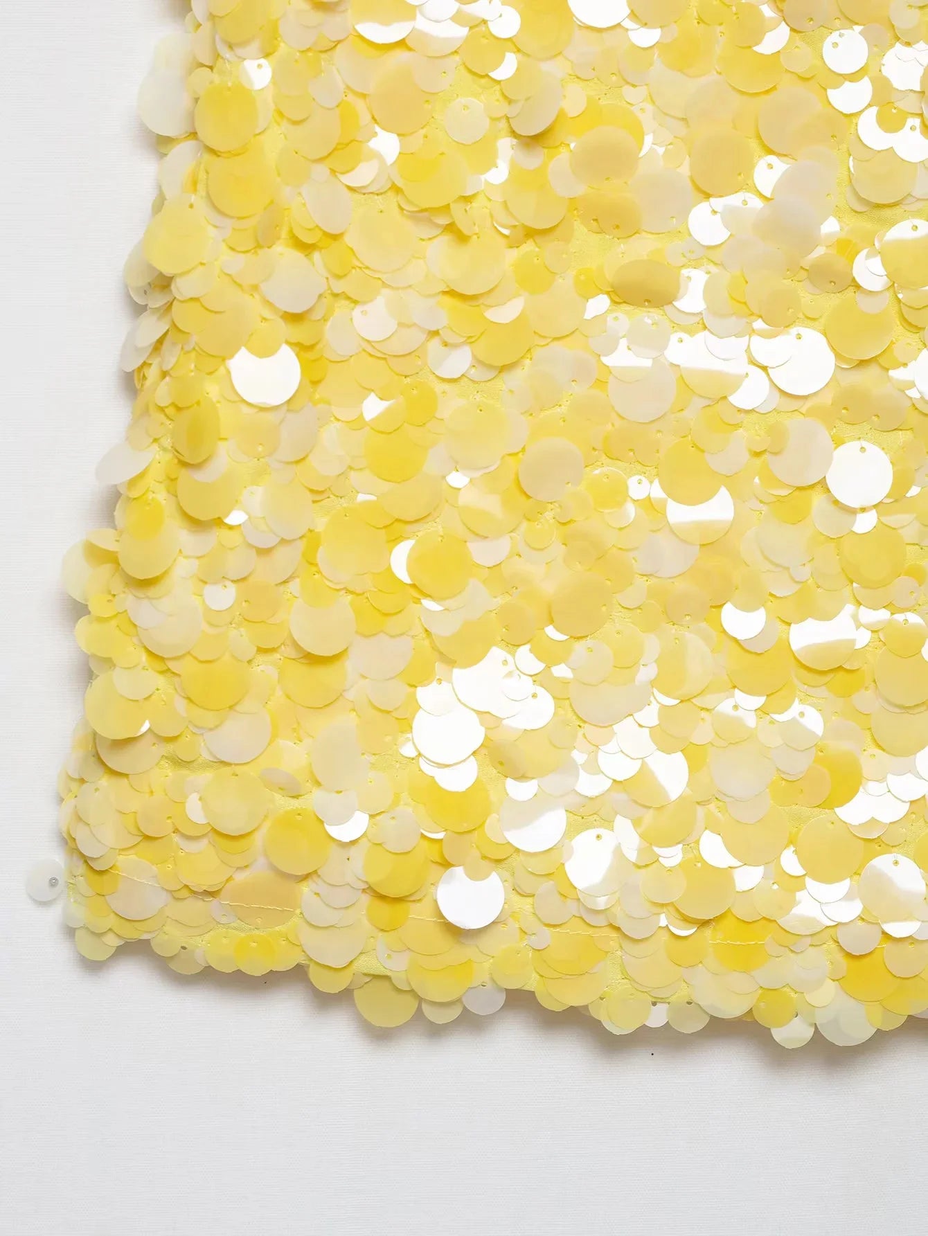 TRAFZA 2025 Spring Summer Sexy Butter Yellow Women Skirts Fashion Streetwear Beading Solid Straight Chic Ladies Mini Skirts