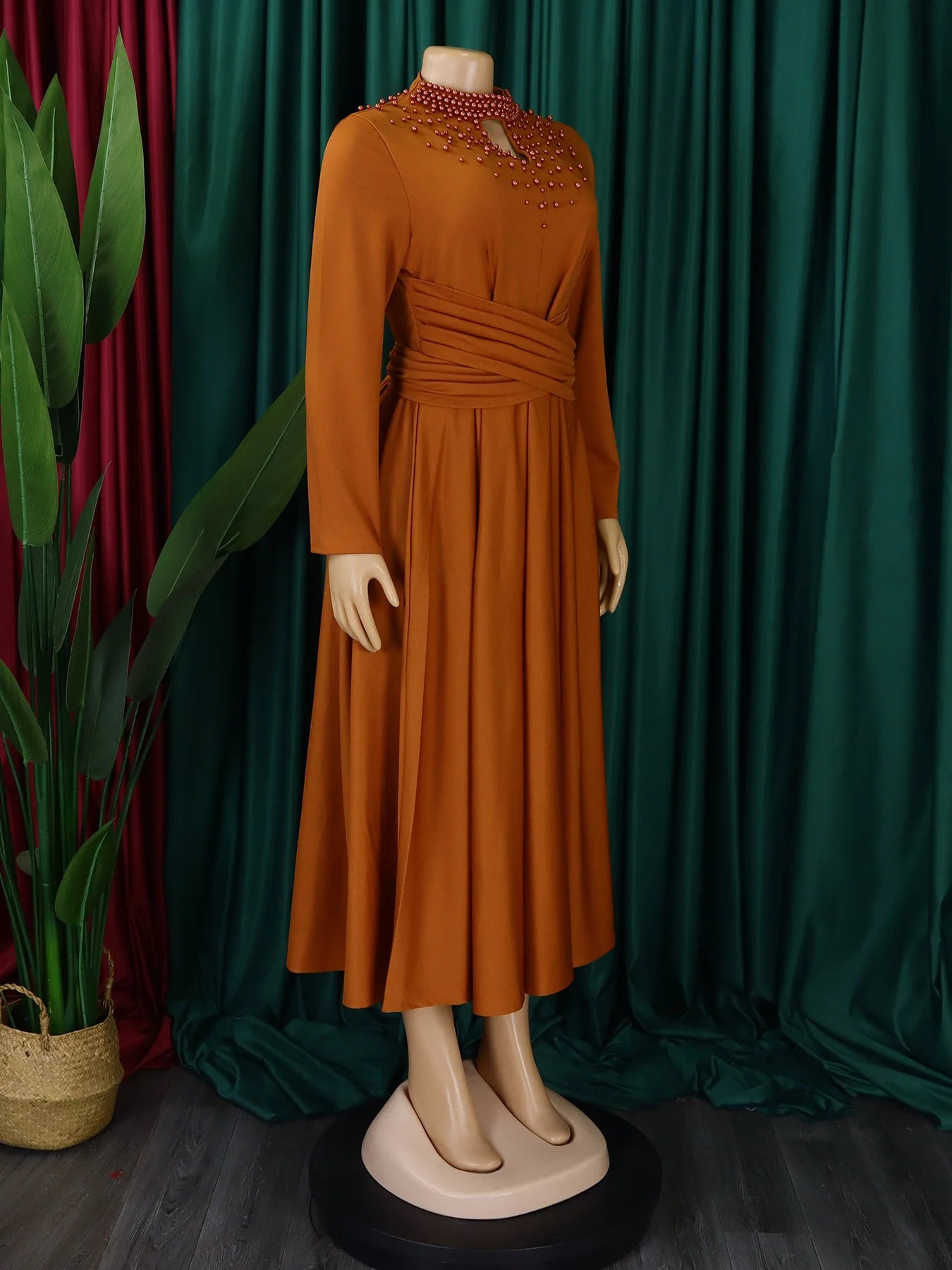 Fashionable High-collar Elegant Embroidered Large Dress Women Waist-shaping African Dress Trendy Plain Pattern Long Skirt