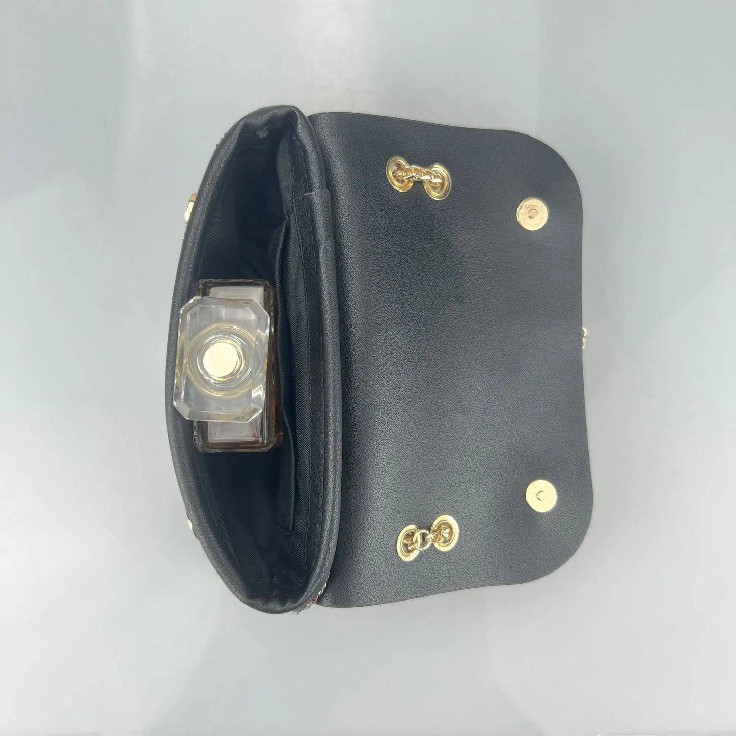New Cross-Border High-End Feel Large Brick Socialite Style Diamond Underarm Handbag Embroidered Color Diamond Chain Chinese Dres