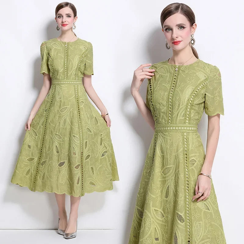 Elegant Lace Sleeve Midi Dress Women's round Neck Gored Skirt Short Sleeve Slimming Summer New Style Vintage High-End Feeling