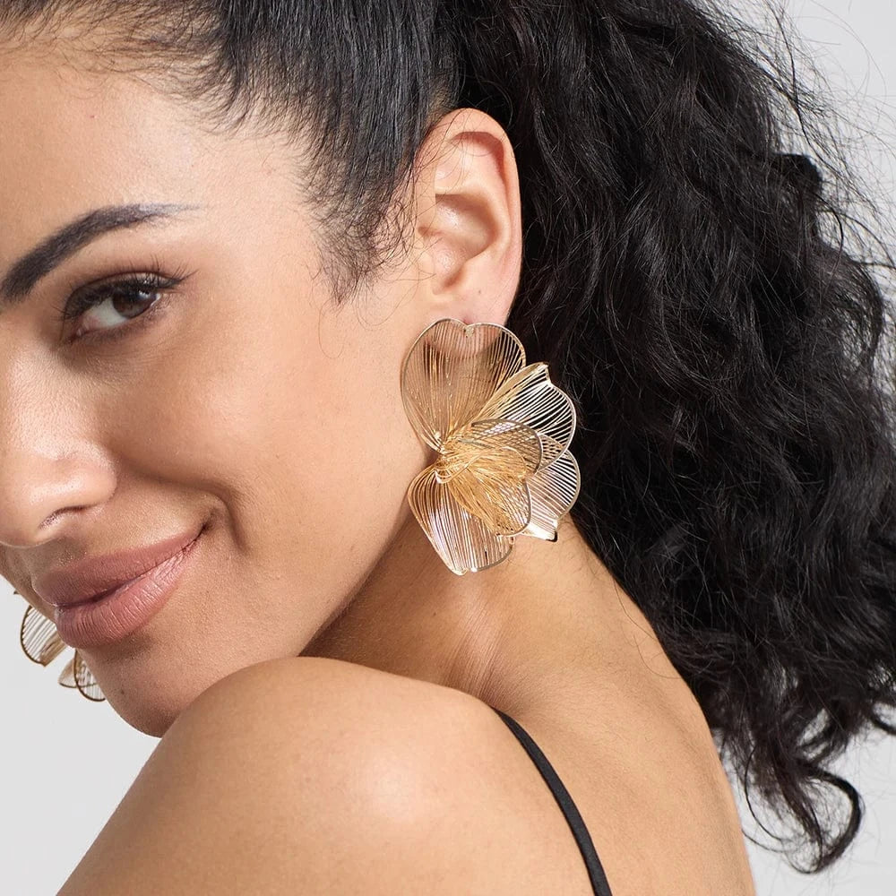 Elegant Flower Earrings Metal Hollow Petal Piercing Earrings Wholesale Popular Women's Accessories Trendy Drop Earrings Jewelry