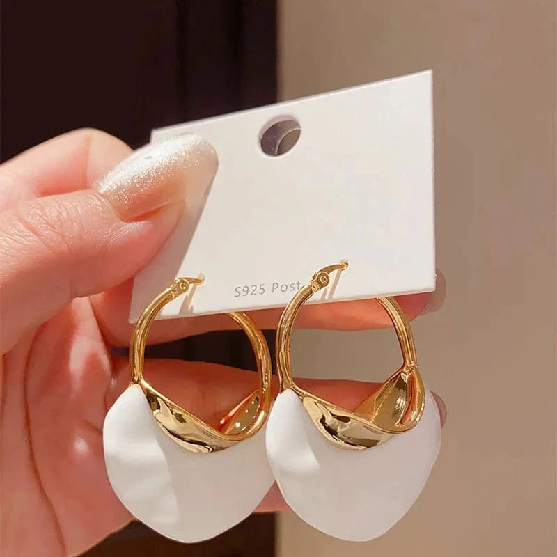 Ear Buckles Simple and Fashionable Design Elegant and Luxury Style Earrings for Women