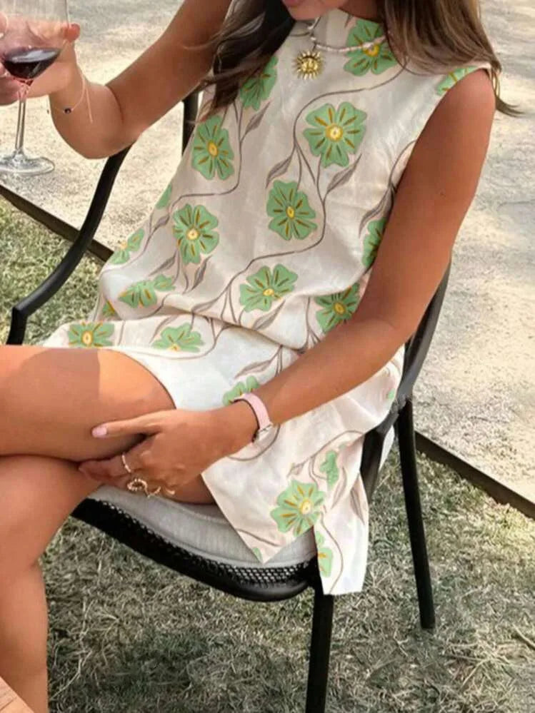 Floral Print Sleeveless Round Neck Mini Dress With Back Keyhole for Women