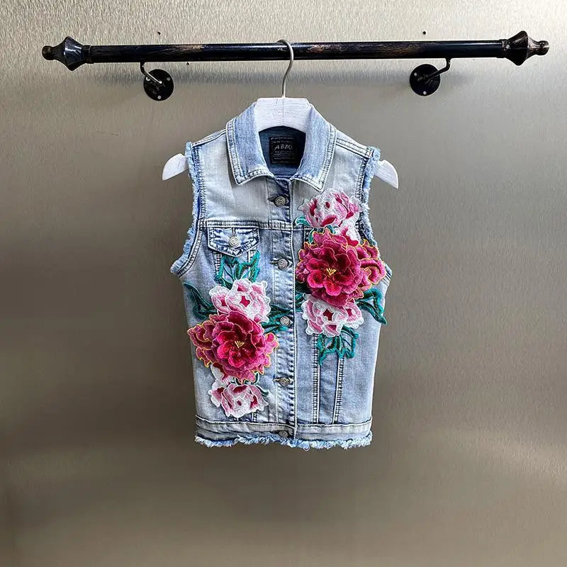 2025 Denim Vest Women's Coat New Heavy Industry Three-dimensional Embroidery Flower Shoulder Slim Fitting Vest