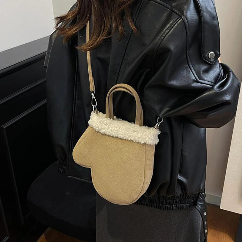 Christmas Boots Messenger Bag Creative Fashion New Retro Glove Bag Messenger Bag Mobile Phone Bag Frosted Suede Cute Gift Wallet