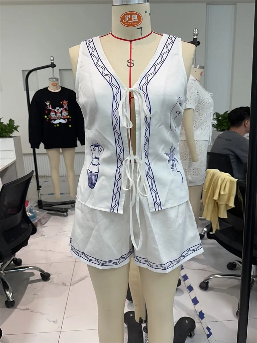 Women 2 Piece Shorts Set Moon Palm Tree Lacing V-Neck Sleeveless Vest Elastic Waistband Shorts Loungewear Outfits for Daily Life