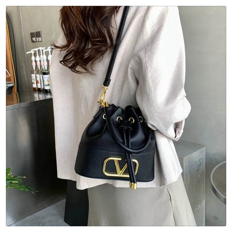 New Arrival Minimalist Tote - 2025 New Clean-Lined Pure Color Design with Spacious Compartment for Commute & Daily Essentials