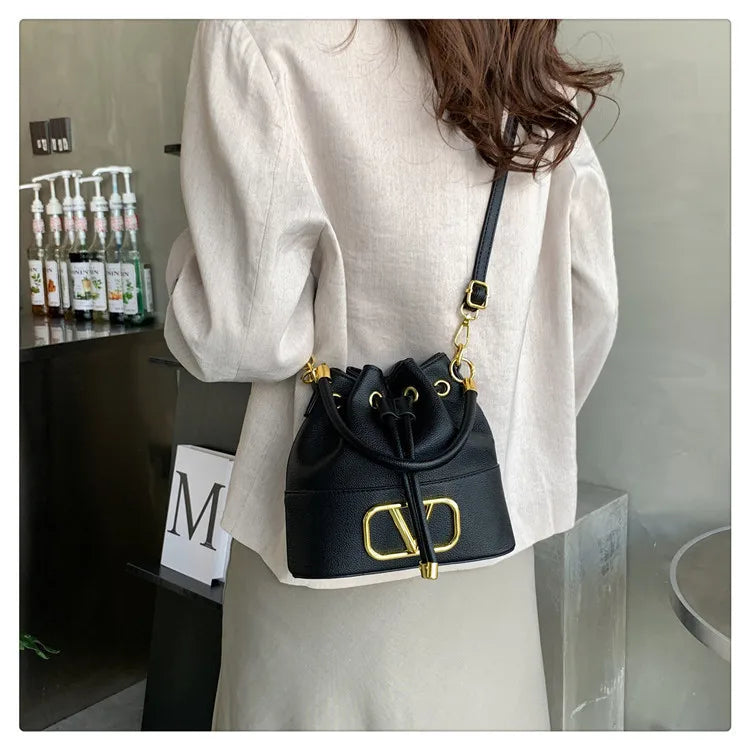New Arrival Minimalist Tote - 2025 New Clean-Lined Pure Color Design with Spacious Compartment for Commute & Daily Essentials