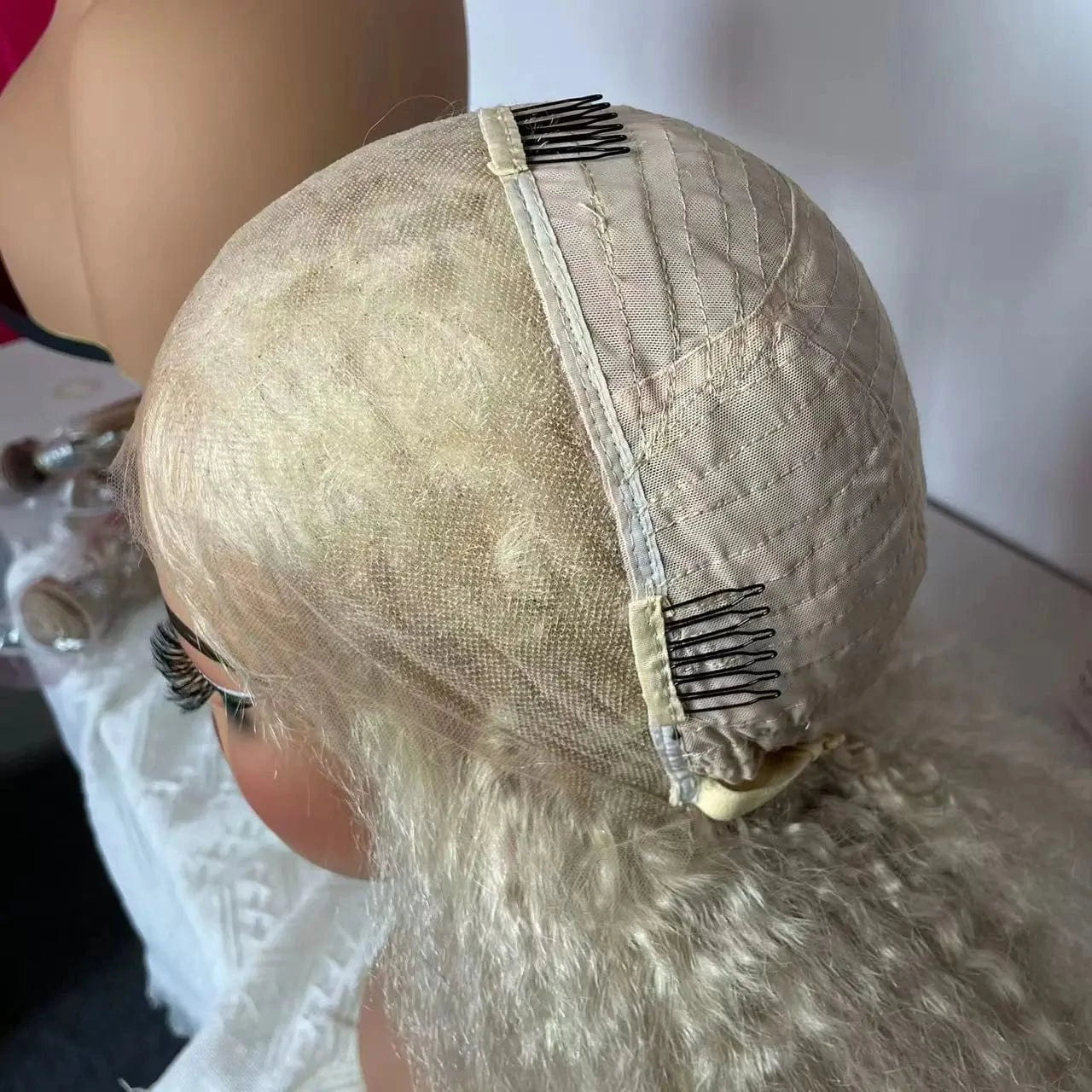 Amara hot selling 250 density wig color 60 cambodian raw hair wig hd lace kinky straight blonde long wigs for european women