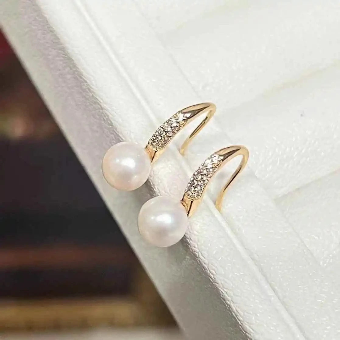 As picture Classic internet celebrity zircon inlaid high heels earrings 7-8MM natural high-quality freshwater pearl earrings