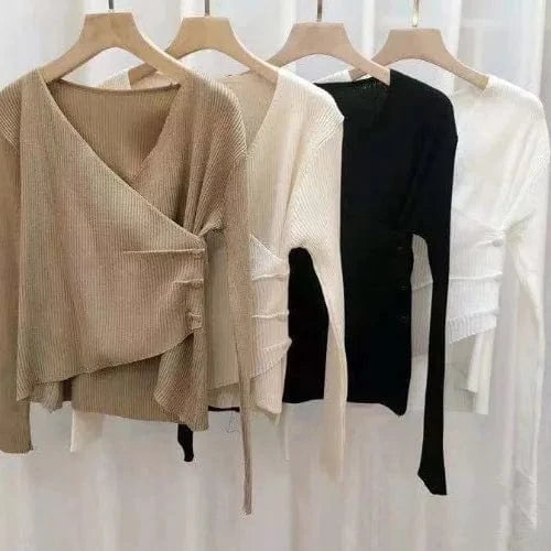Autumn and winter new short bottomed blouse women's autumn and winter long sleeve cross V collar clothes tight foreign style custom clothing packaging