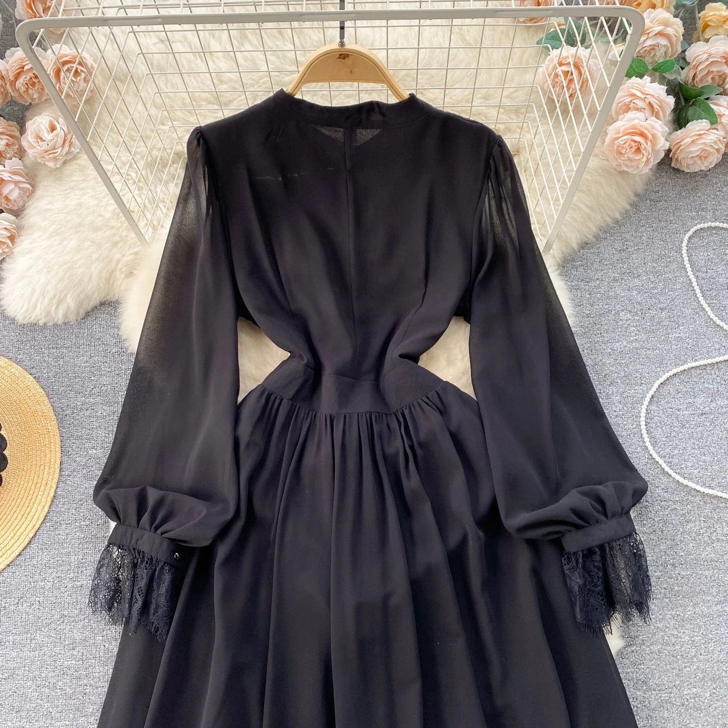 Autumn New Style Long Sleeved Standing Neck Embroidered Lace Splicing Dress