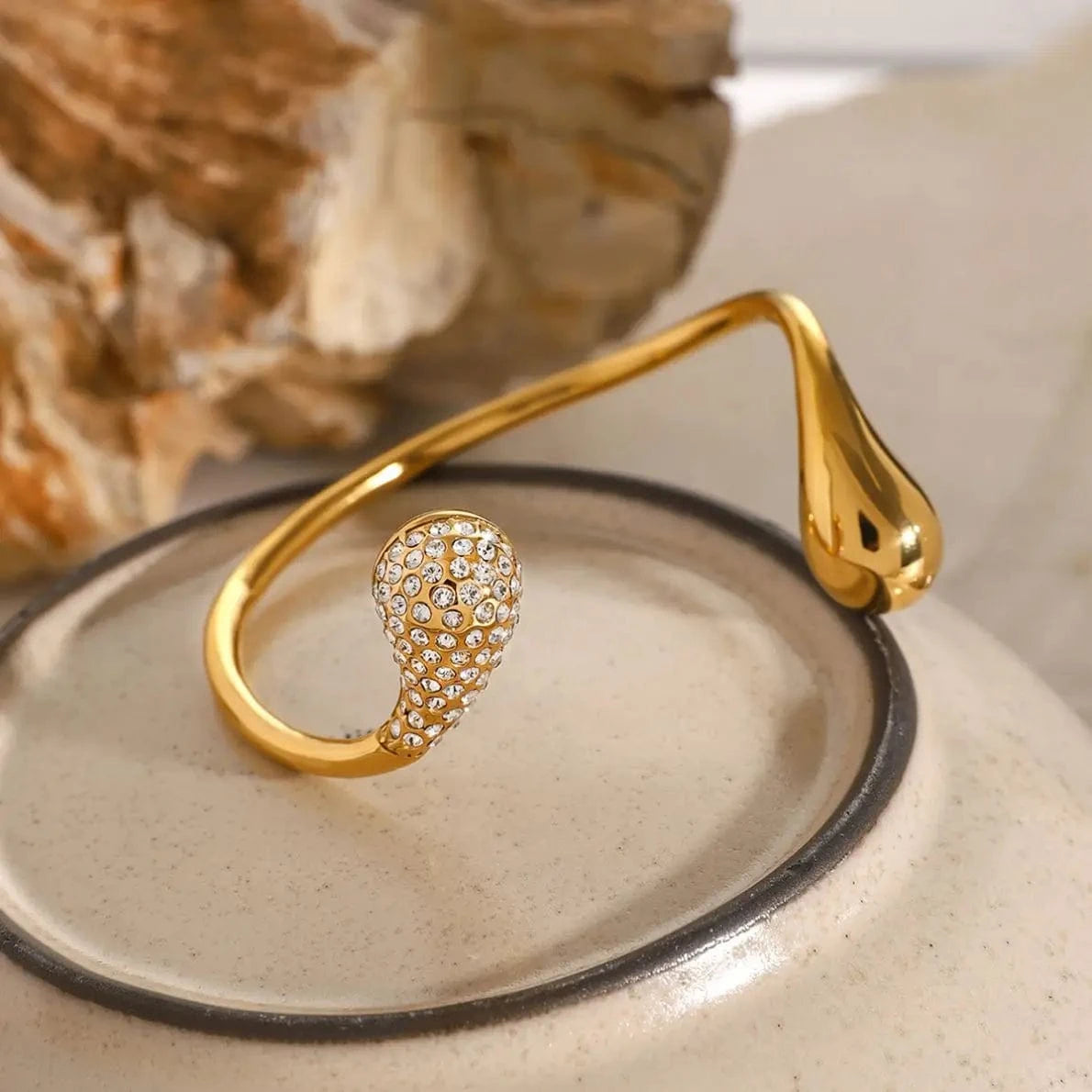 BG873 18k Gold Stainless Steel Asymmetrical Teardrop Crystal Open Bangle Bracelet