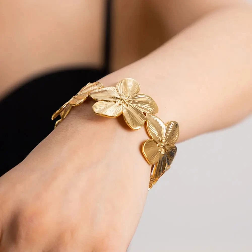 BG888 / Picture / BG888 BG888 Fashion Jewelry 18K Gold Plated Flowers Bracelets Gift Stainless Steel Hammer Statement Flower Cuff Bangle