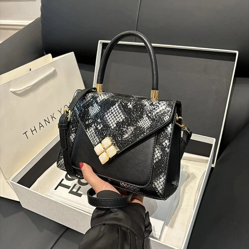 Black Wholesale New Fashion Handbags 2024 Light Lady Snake Pattern Square Bags Lady Design Purses For Woman