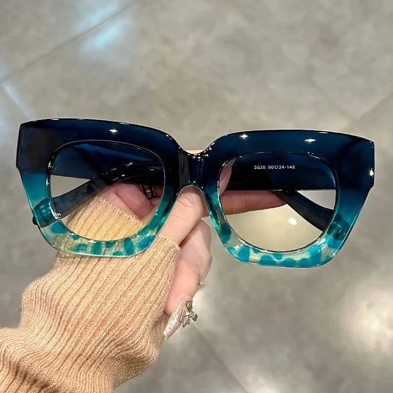 Blue Chic Gradient Cat Eye Fashion Sunglasses for Women - Trendy Anti-Reflective Fashion Shades with Color Block Design,Beach & Party