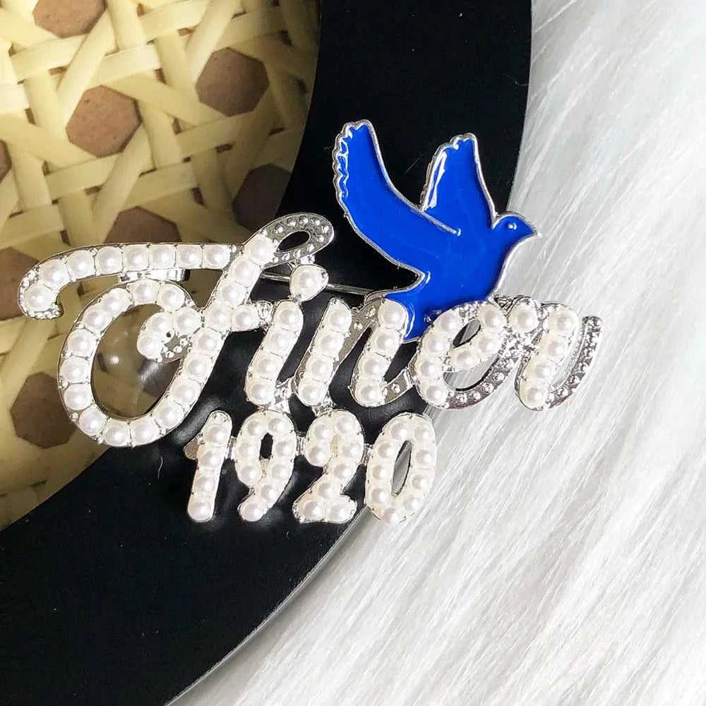 brooch / 05 Pretty Girl Greek sorority university society letter college society crystal brooches Personalized gift Brooch Lapel Pin