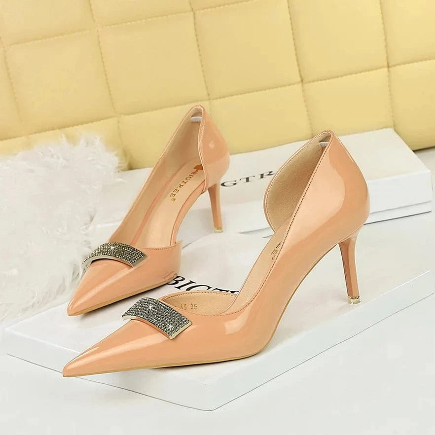 Btree 34-40 Banquet women's shoes Fine heeled patent leather pointed side hollowed out rhinestone metal decorative high heels