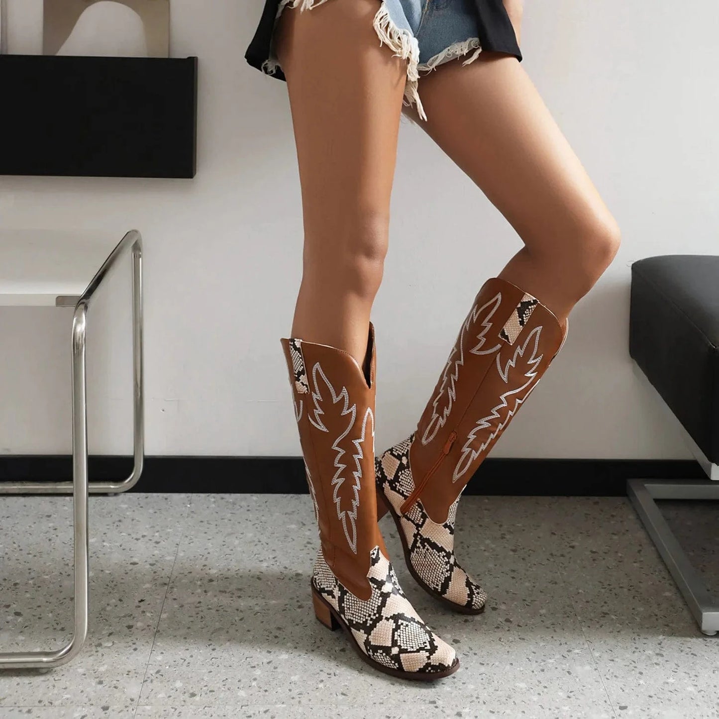 BUSY GIRL Cowboy Boots Fashion Snakeskin Pattern Embroidery Knee High Plus Size Knight Boots Thick Heels Ladies Shoes DR4117