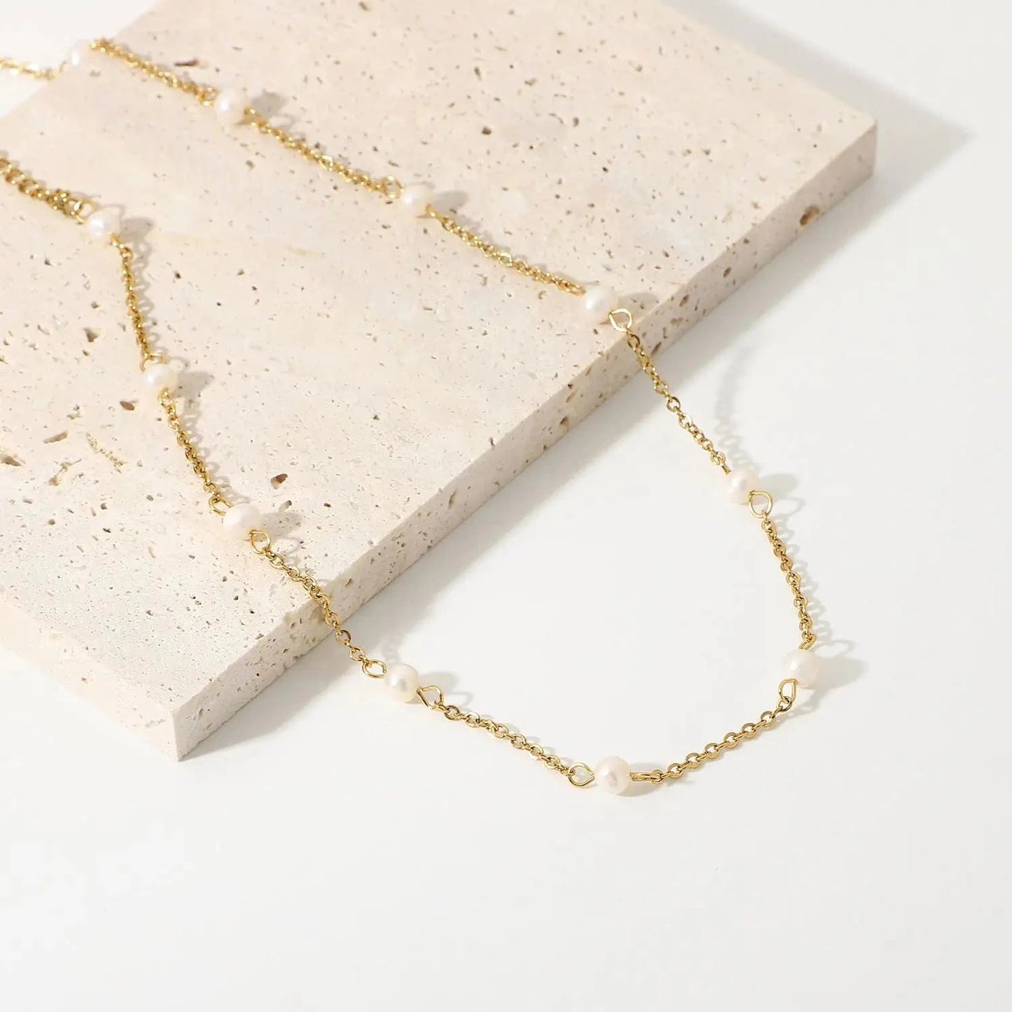 casual / N2425 N2425 Minimalist 18K Gold Plated Charm Small Pearl Necklace Stainless Steel Interval Mini Pearls Necklace