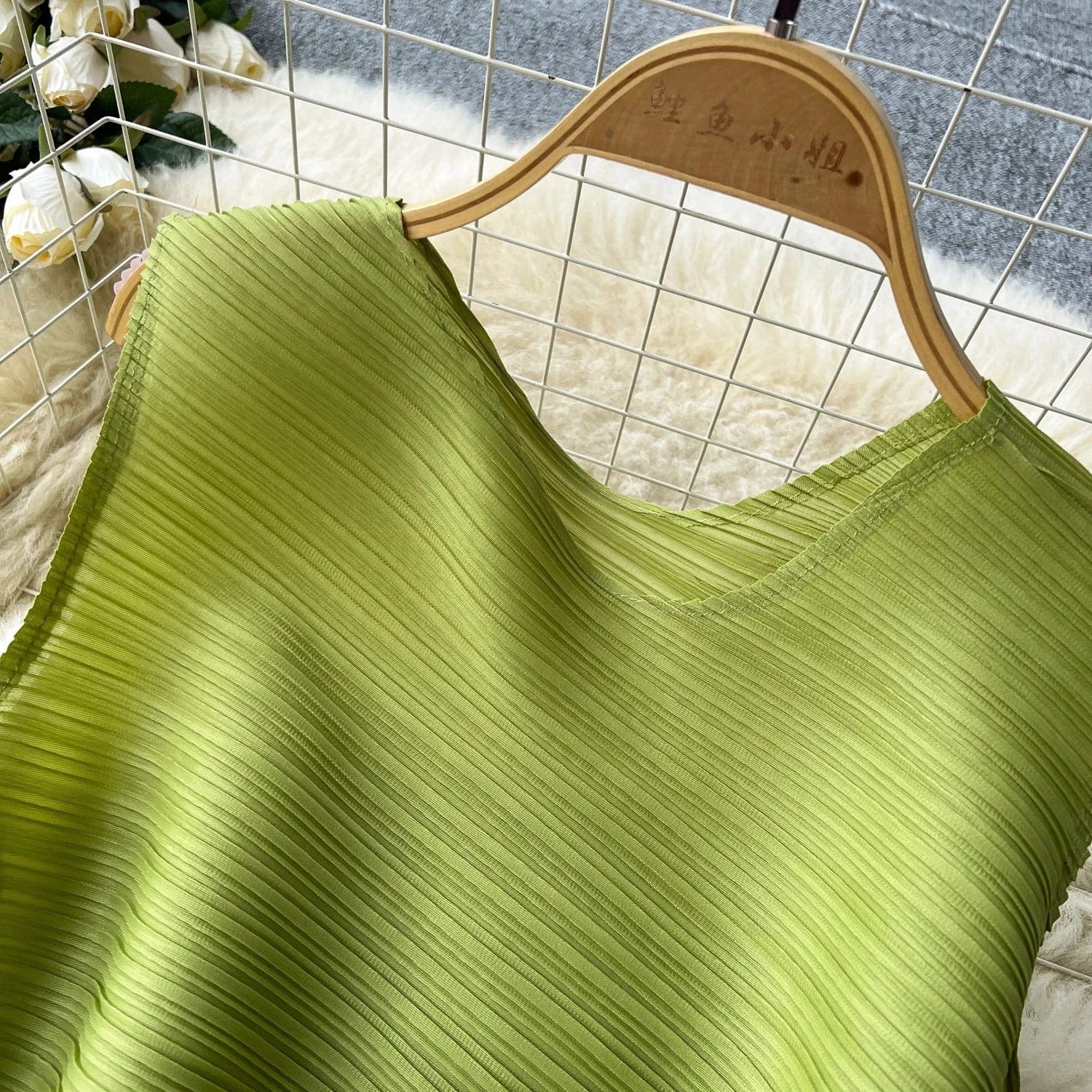 Celebrity Small Fragrance Set Western-style Raw-edged Panel Shawl Cardigan Short Top Sling Dress Two Piece Set In Stock