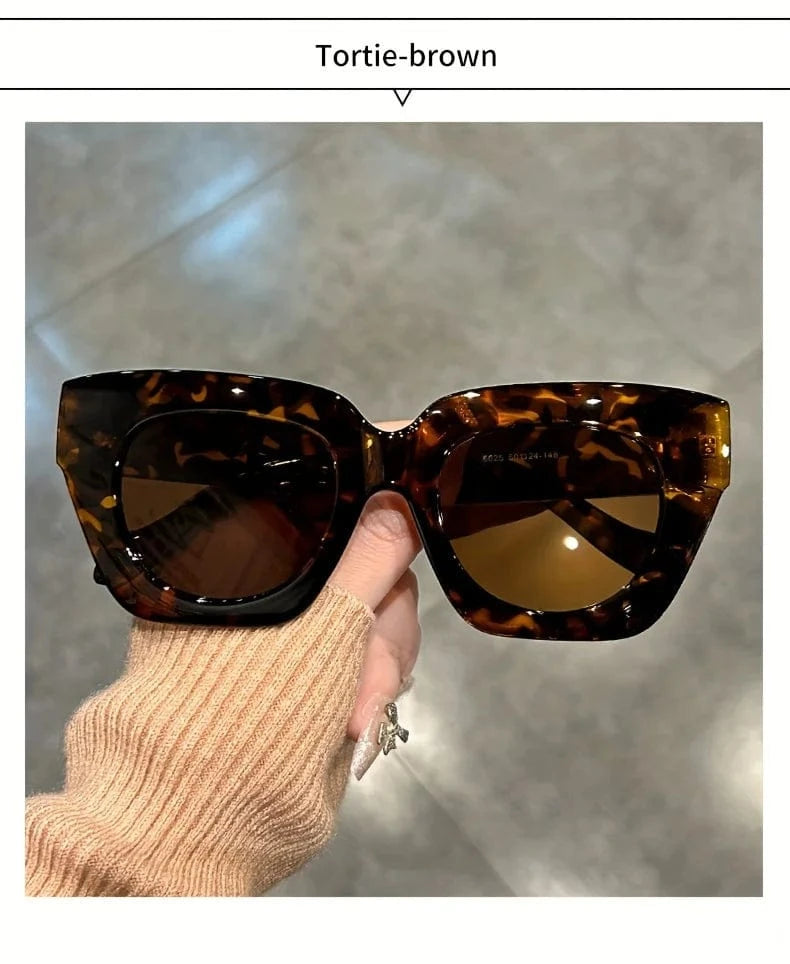 Chic Gradient Cat Eye Fashion Sunglasses for Women - Trendy Anti-Reflective Fashion Shades with Color Block Design,Beach & Party