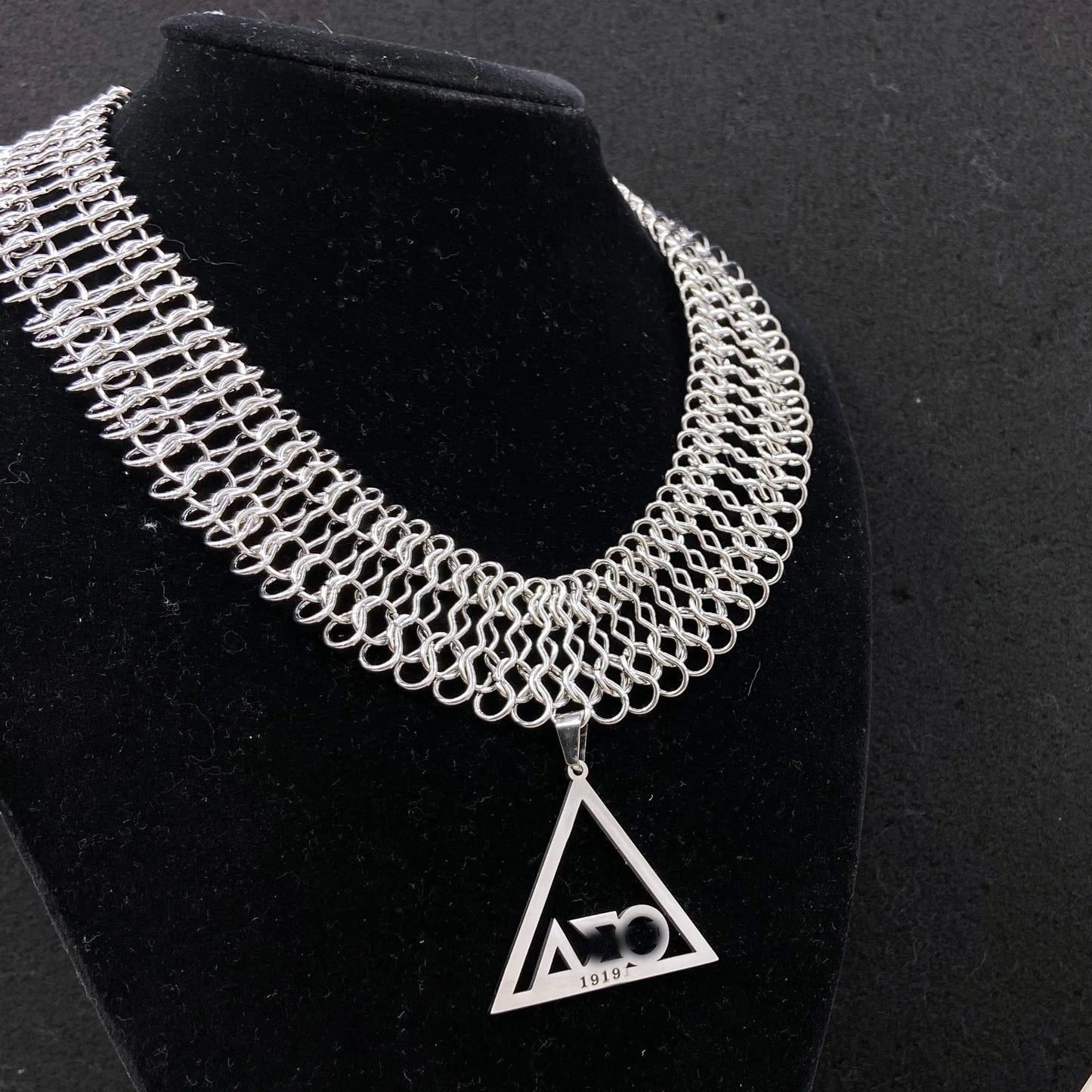 classic / necklace Delta Sigma Theta Triangle DST Pyramid Earrings Jewelry Set Hot-selling Gifts Jewelry