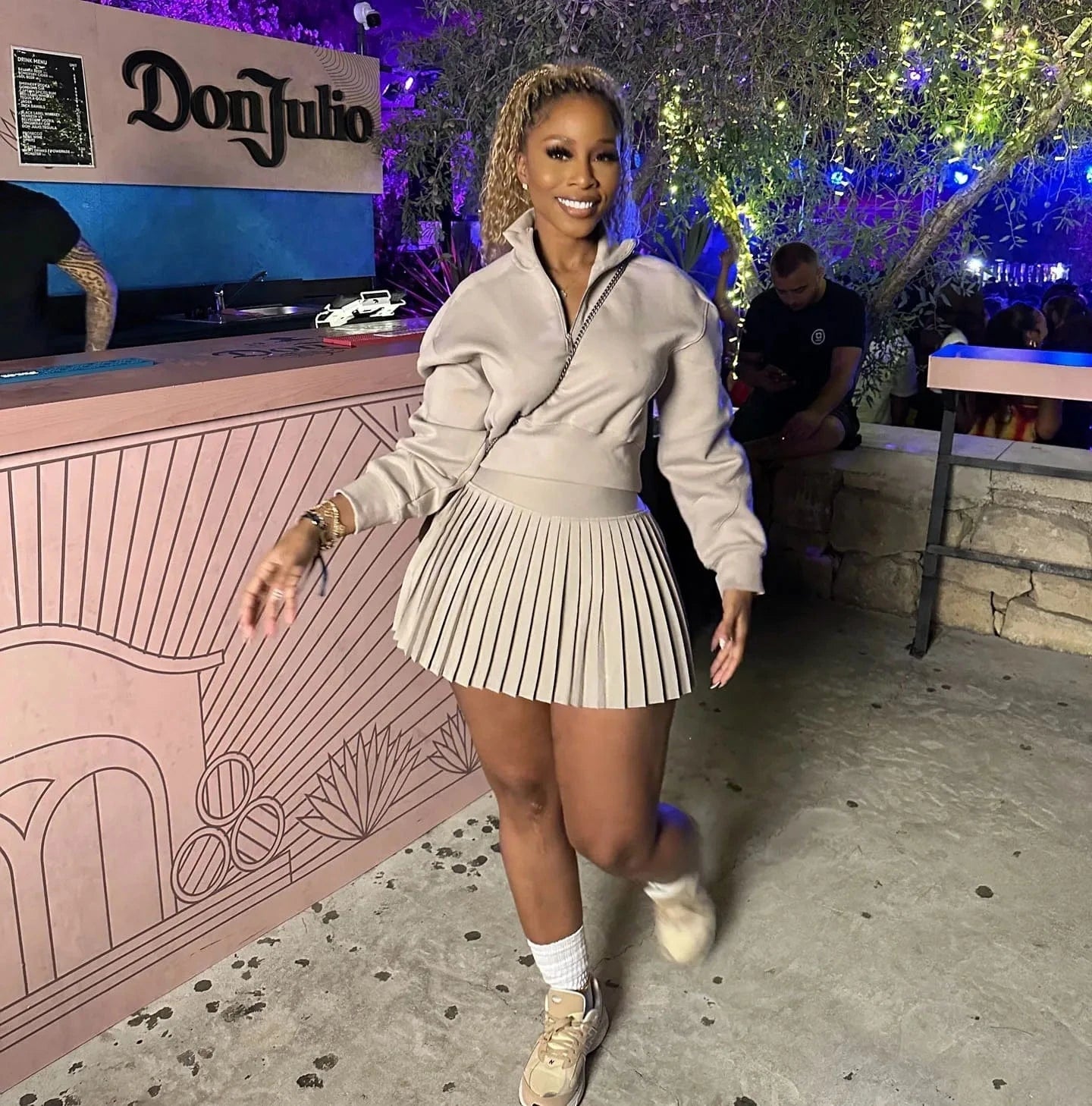 Custom 2 Piece Skirt Set Fall Winter 2024 Women Clothes Outfits Long Sleeve Hoodie & Pleated Skirt Casual Two Piece Set for Girl