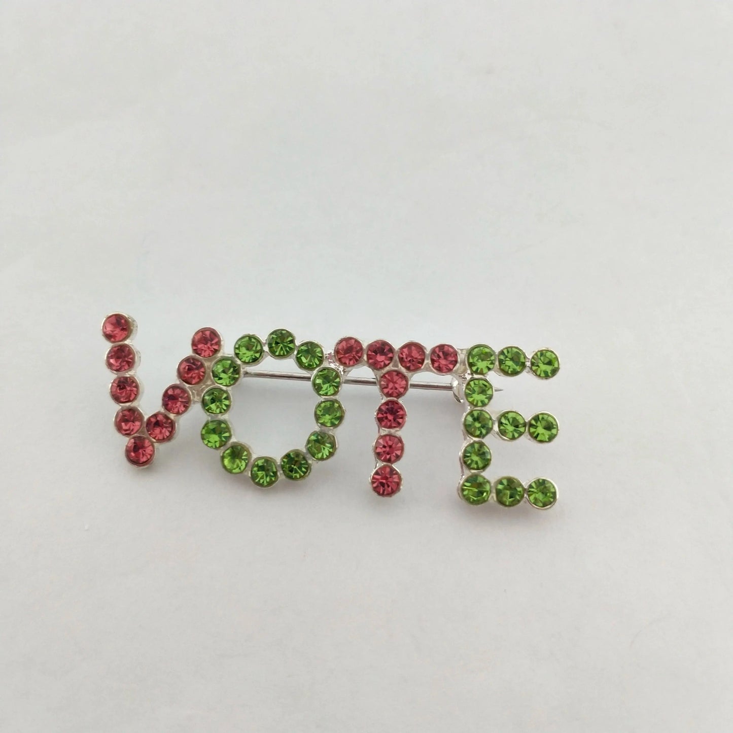 Custom VOTE Letter Brooch White Pearl Single Double Layers Lapel Pins Party Gift Jewelry