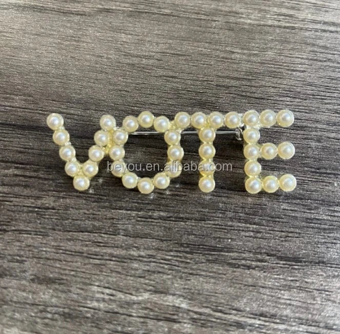 Custom VOTE Letter Brooch White Pearl Single Double Layers Lapel Pins Party Gift Jewelry