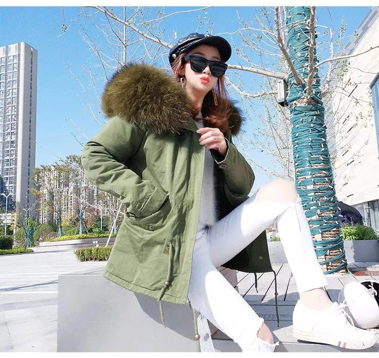 Drop Shipping Maomaokong Oversize Raccoon Fur Hood Short Parka Rabbit Fur Lined Winter Jacket Coat with Fur