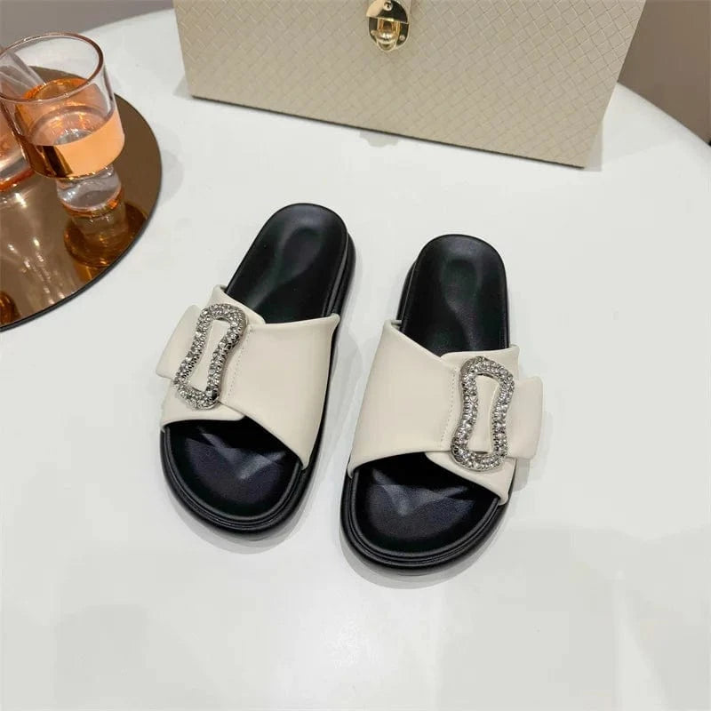 Dropshipping Custom Logo 2024 Summer New Sliver Rhinestone Buckle Slippers Breathable and Anti-Slip Ladies Flat Sandals